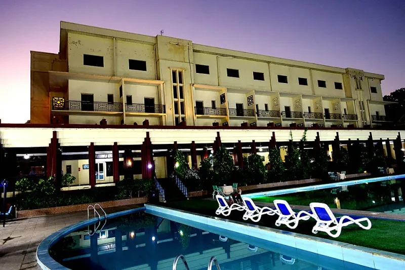 The Executive Meridian: How Havana's Quinta Avenida Became the World's Most Unlikely Strategic Retreat